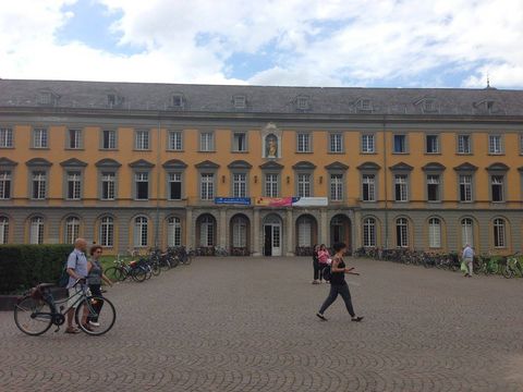 The main building of the university in Bonn.