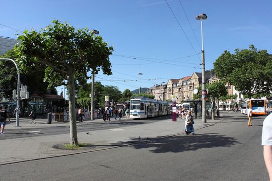 Der Bismarckplatz am Bahnhof in Heidelberg