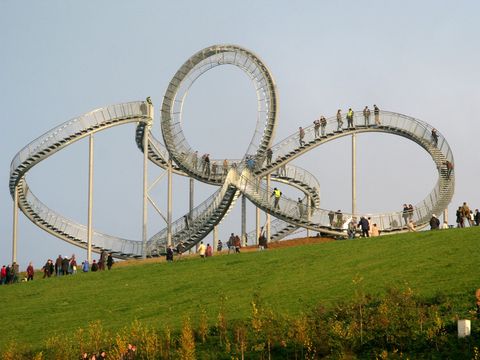 Tiger and Turtle Magic Mountain at Angerpark Duisburg-Nord. © Bastian Rothe / DAAD
