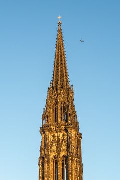 The St. Nikolai spire and a helicopter.