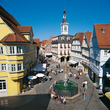 Der Aalener Marktplatz, Treffpunkt für viele Studierende. © Stadt Aalen