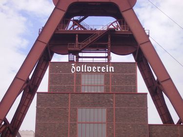 Zollverein Coal Mine © Zairon/wikicommons